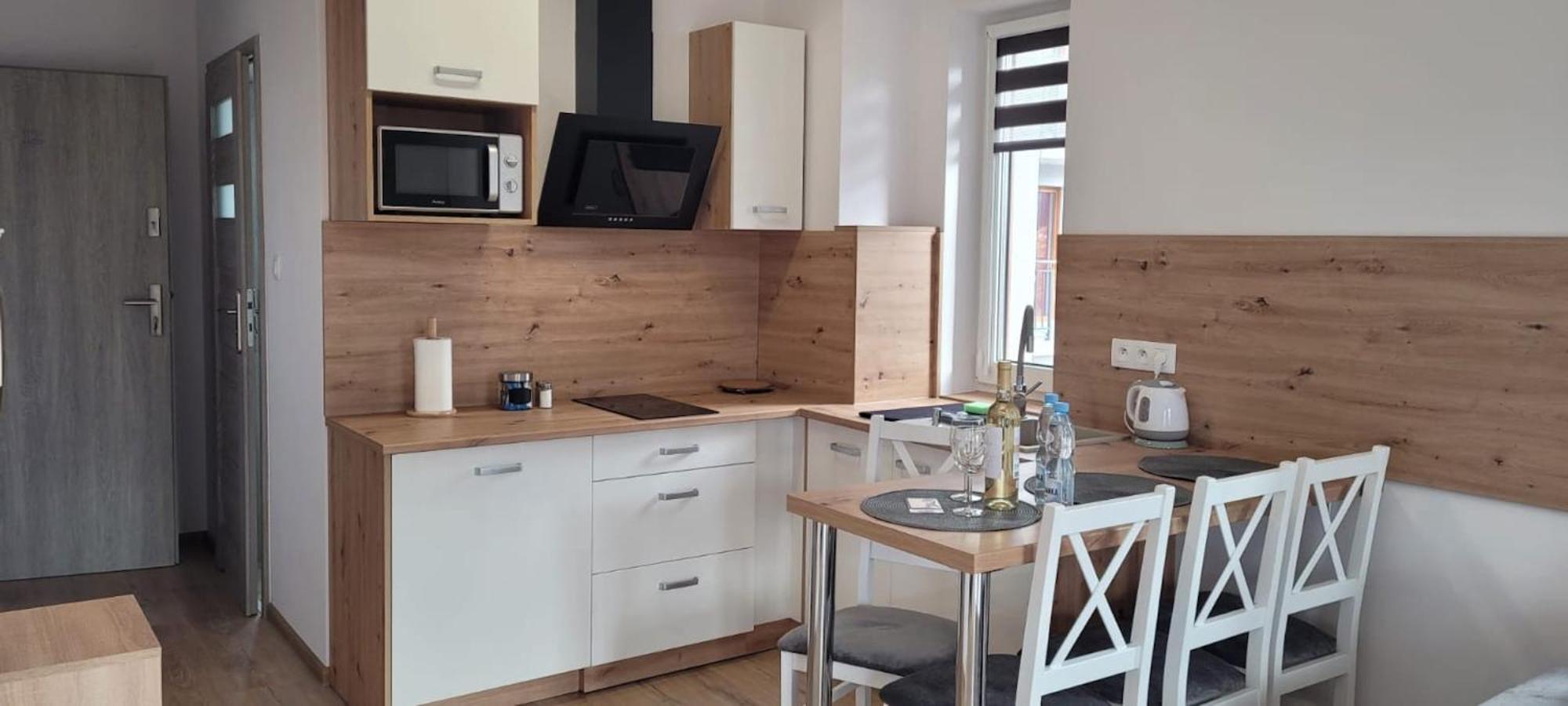 Kolorowe Cieplice - Apartamenty Z Widokiem Na Karkonosze イェレニャ・グーラ エクステリア 写真