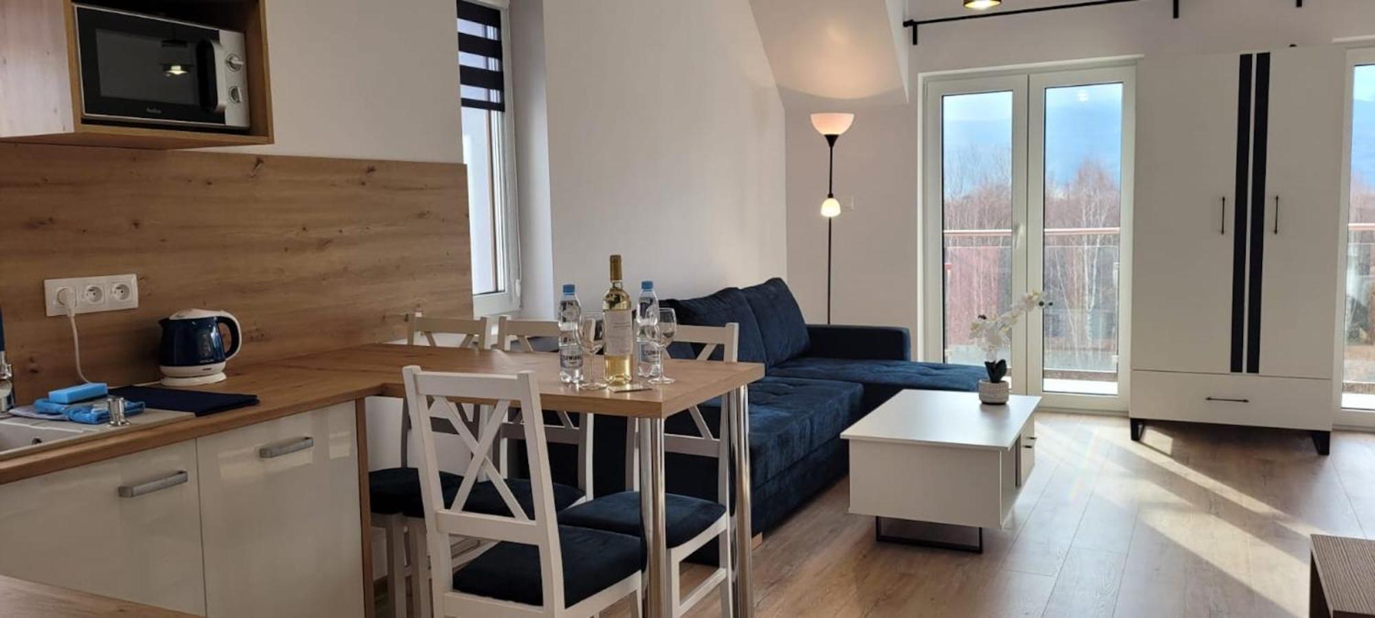 Kolorowe Cieplice - Apartamenty Z Widokiem Na Karkonosze イェレニャ・グーラ エクステリア 写真